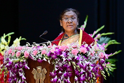 PRESIDENT OF INDIA GRACES CONVOCATION CEREMONY OF THE INDIAN VETERINARY RESEARCH INSTITUTE