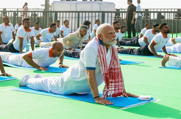 Prime Minister Shri Narendra Modi leads World’s largest ever Yoga Gathering of 3 Lakh Citizens during the celebration of the 11th International Day of Yoga