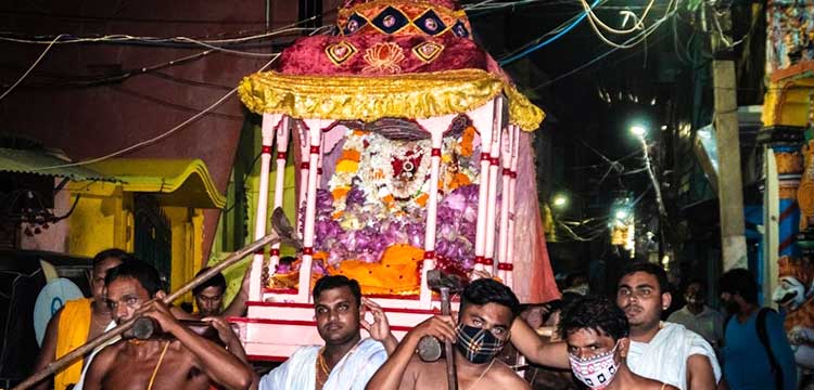 Hera Panchami is a captivating tradition in which Goddess Lakshmi