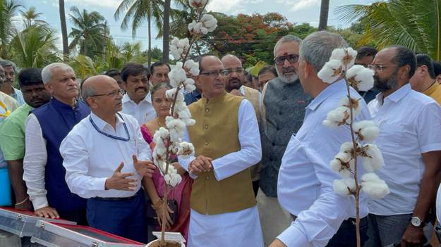 Union Minister Shri Shivraj Singh Chouhan chairs Productive Meeting on Cotton