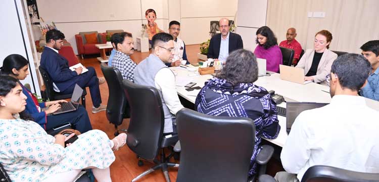 Nobel Laureate Michael Kremer Appreciates Odisha “s Krushi Samrudhi Helpline