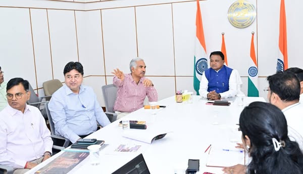 Odisha Chief  chaired a high-level review meeting  regarding the construction of the new Odisha Bhavan