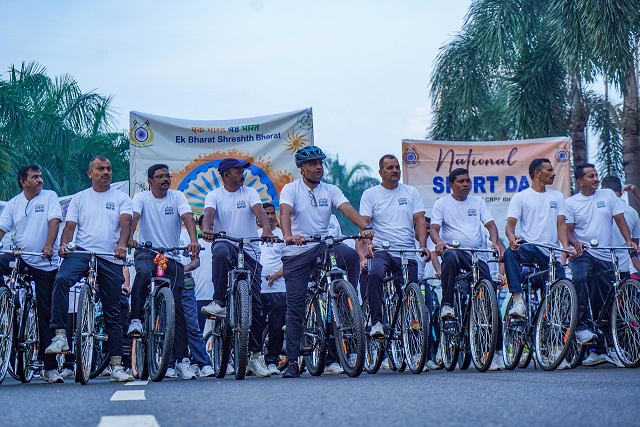“Sundays on Cycle” Organised at Kalinga Stadium