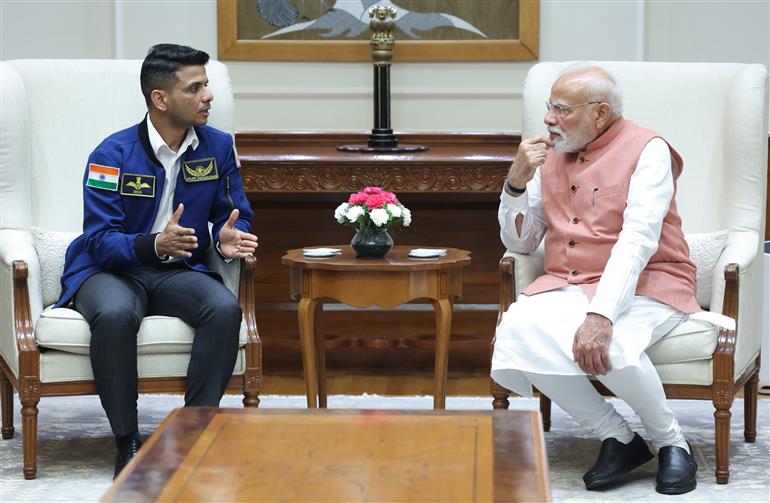 Prime Minister interacts with Astronaut Shubhanshu Shukla