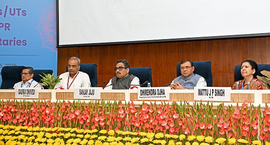 Centre Urges States to use India Cine Hub Portal to facilitate Global film Production locally; Also Presents a Roadmap for Promoting Low-Cost Cinemas in Underserved Areas