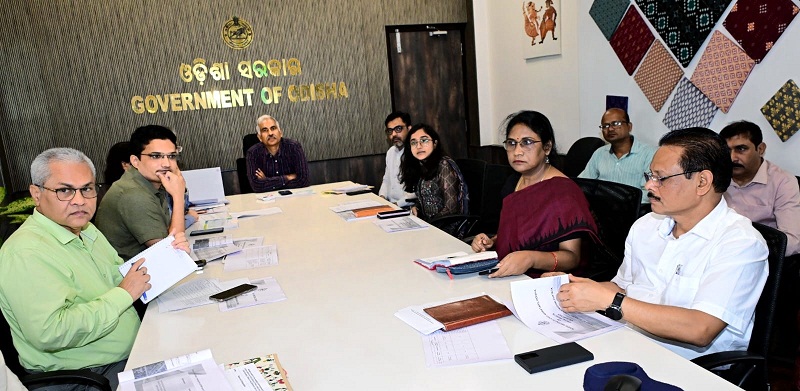 Chief Secretary Reviews Progress Of Spl Development Projects In Cuttack