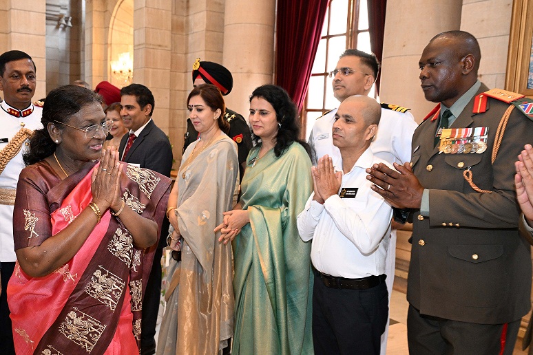 FACULTY AND COURSE MEMBERS OF 65TH NATIONAL DEFENCE COLLEGE COURSE CALL ON THE PRESIDENT