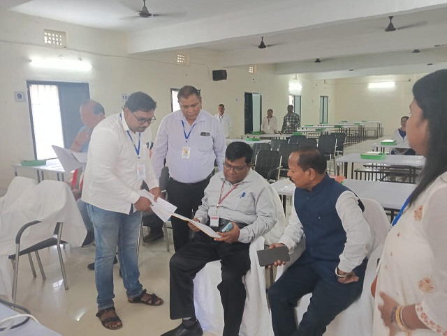 Nuapada By-Poll: EVM & VVPAT machines randomized transparently