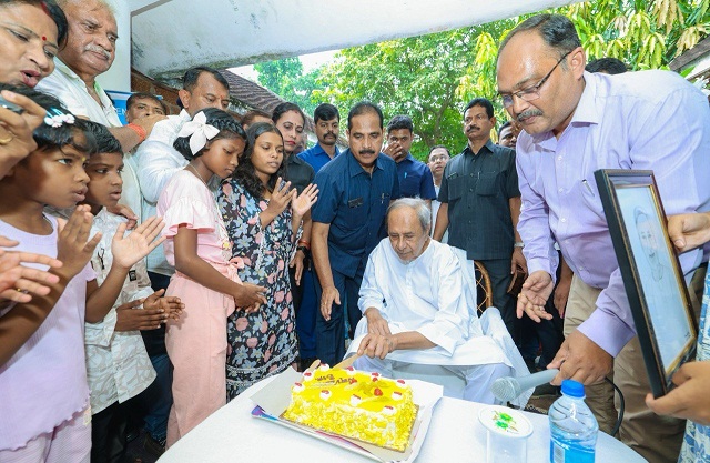 Odisha’s former Chief Minister Naveen Patnaik celebrated his 79th birthday by joining BJD’s Jan Sampark Padayatra