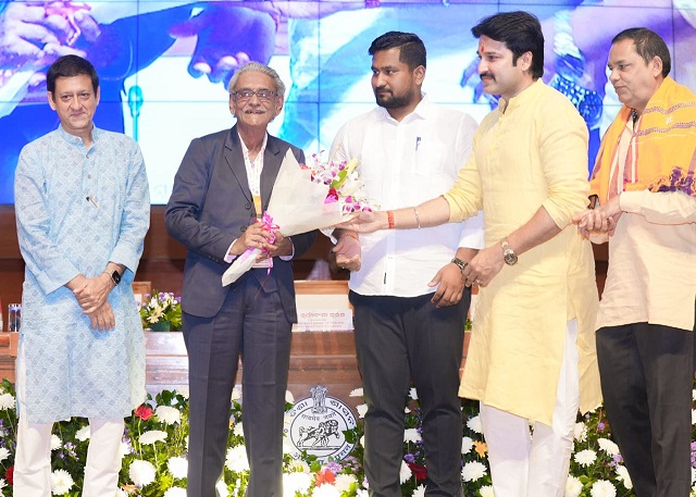 Six Eminent Artists Conferred with the Kabi Samrat Upendra Bhanja Samman; A Total of 134 Artists Honoured