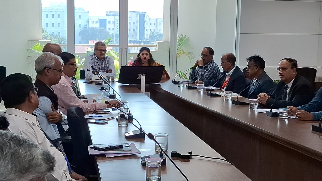 Commerce & Transport Department  to launch the AMA SuVahak – Atmanirbhar Mahila SuVahak scheme