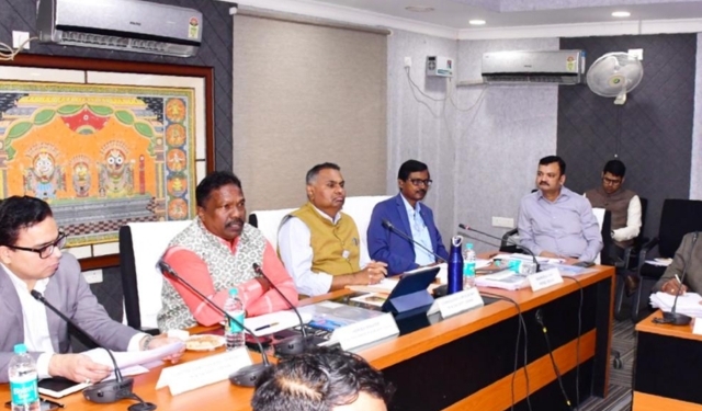 Panchayati Raj & Drinking Water Minister Reviews 207 Rural Water Projects