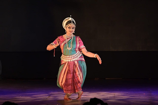 Sangeeta Dash’s Evocative Odissi on Krishna’s Balya Leela Steals the Show