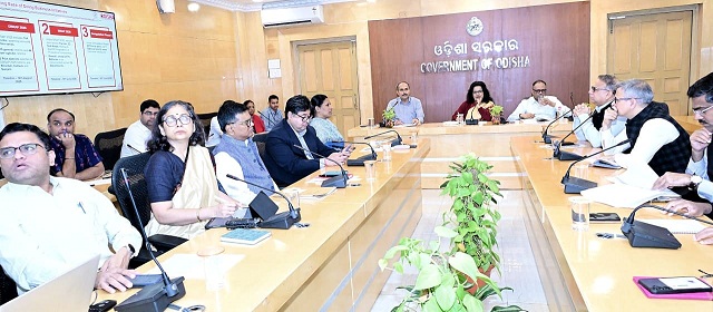Chief Secretary Smt. Garg reviews performance of Odisha DISCOMs for the period ending 31st December, 2025