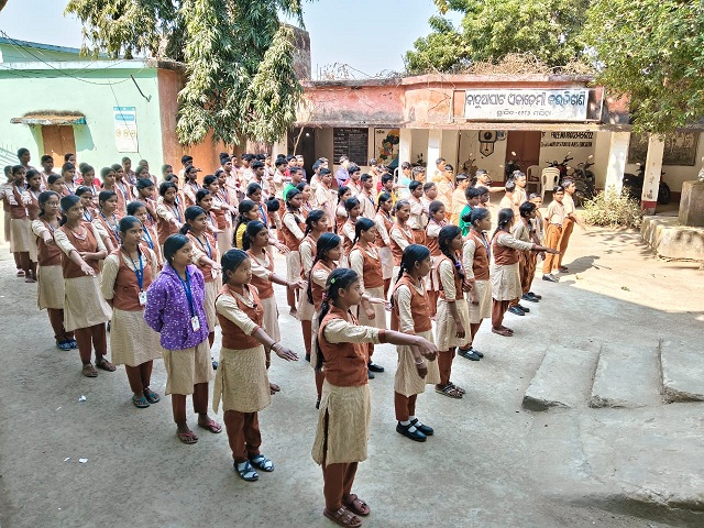 Vande Mataram Echoes Across Odisha on National Youth Day