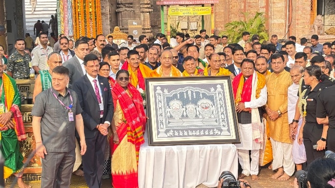 President of India Droupadi Murmu offered prayers at the revered Shree Jagannath Temple