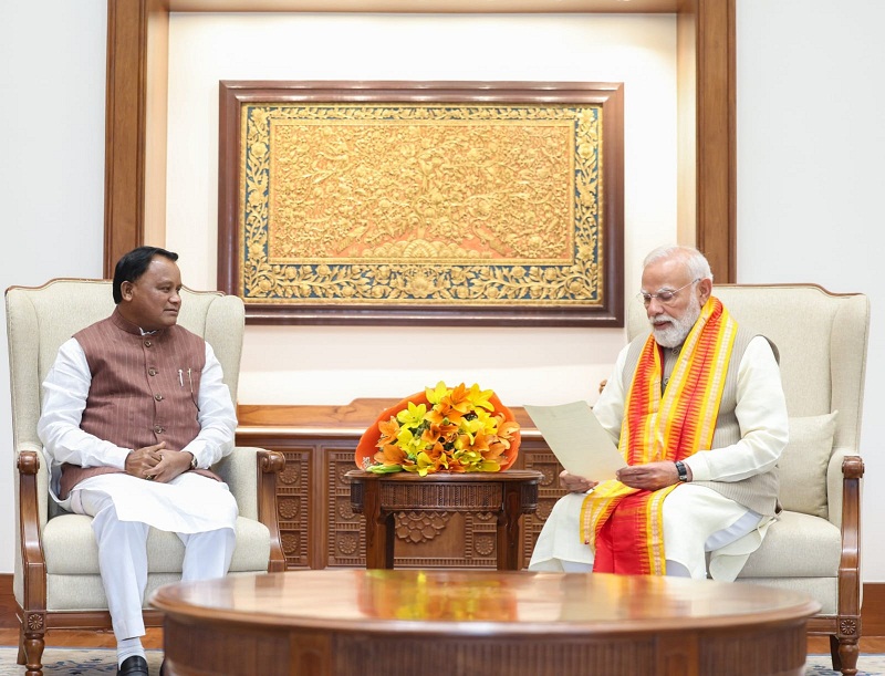 Odisha CM Meets BJP Chief Nitin Nabin Amid Cabinet Reshuffle Buzz