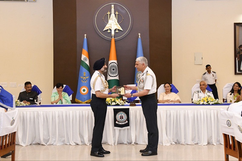 GRADUATION CEREMONY OF 48TH FLIGHT TEST COURSE