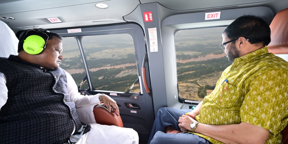Odisha CM accompanied by Revenue Minister conducted an aerial survey of flood‑hit areas