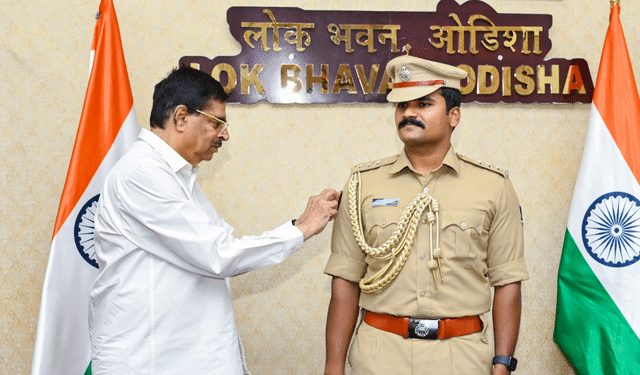 Anugu Shiva Maruthi Reddy assumed charge as the Aide-de-Camp (ADC) to Odisha
