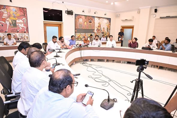 Odisha Chief Minister  has  announced a Rs 1,000 crore relief package for the flood-affected areas in the state