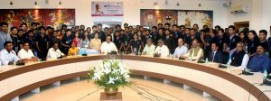 hief Minister Shri Naveen Patnaik with 23 teams of Make in Odisha Hackathon at Secretariat. @Naveen_Odisha @skilled_odisha @SDTE_Odisha